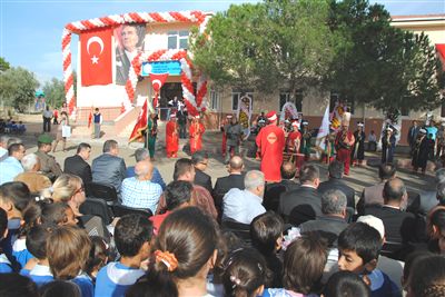 Gülay: Hayırseverler Sayesinde 6 Yıl İçinde Antalya’ya 379 Okul Kazandırdık